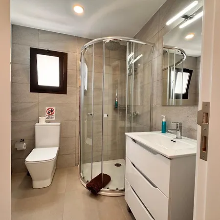Сasa de vacaciones Yumbo Rainbow Homes A *